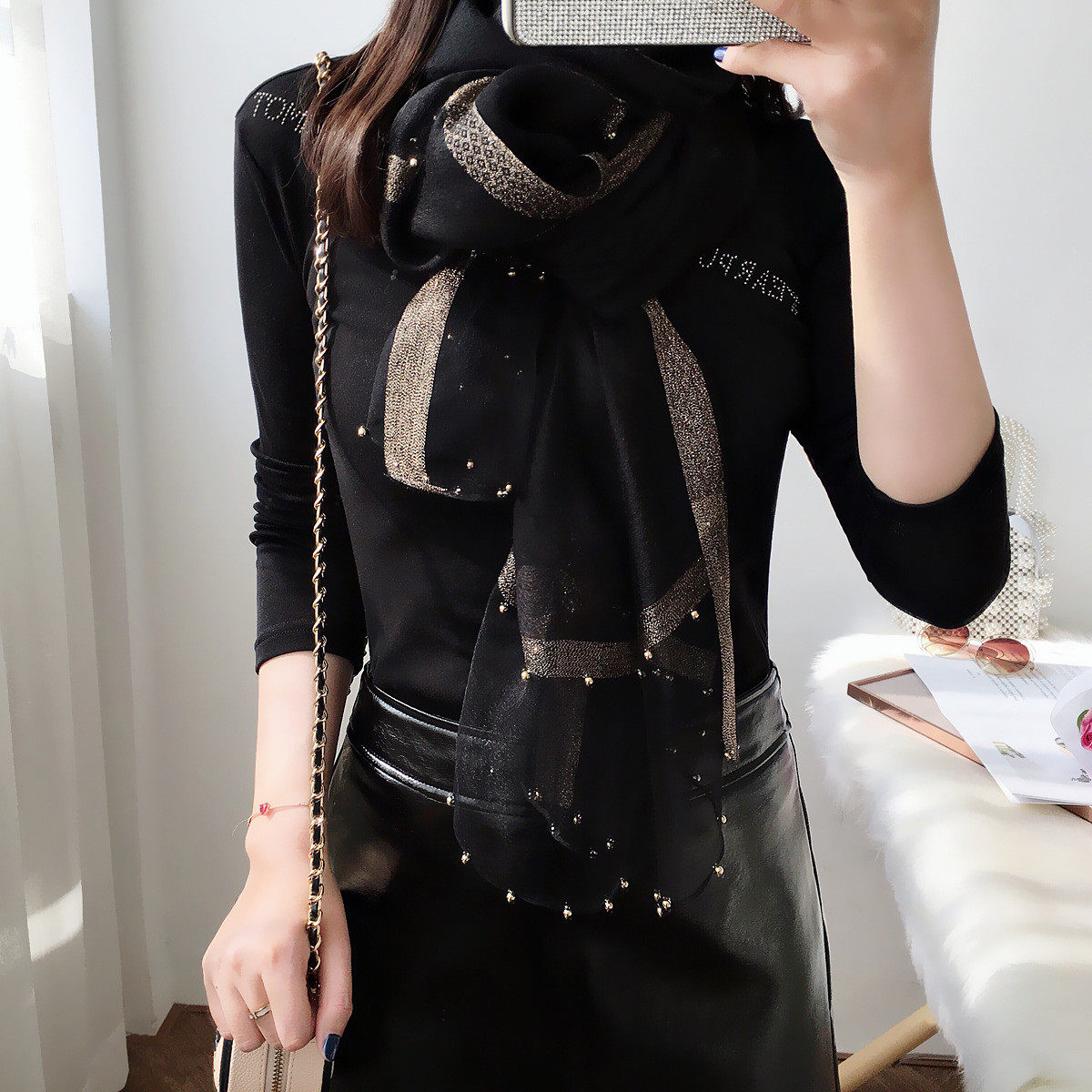 2023仿真丝金边钉珠韩版时尚百搭春夏女士围巾桑蚕丝长巾披肩丝巾