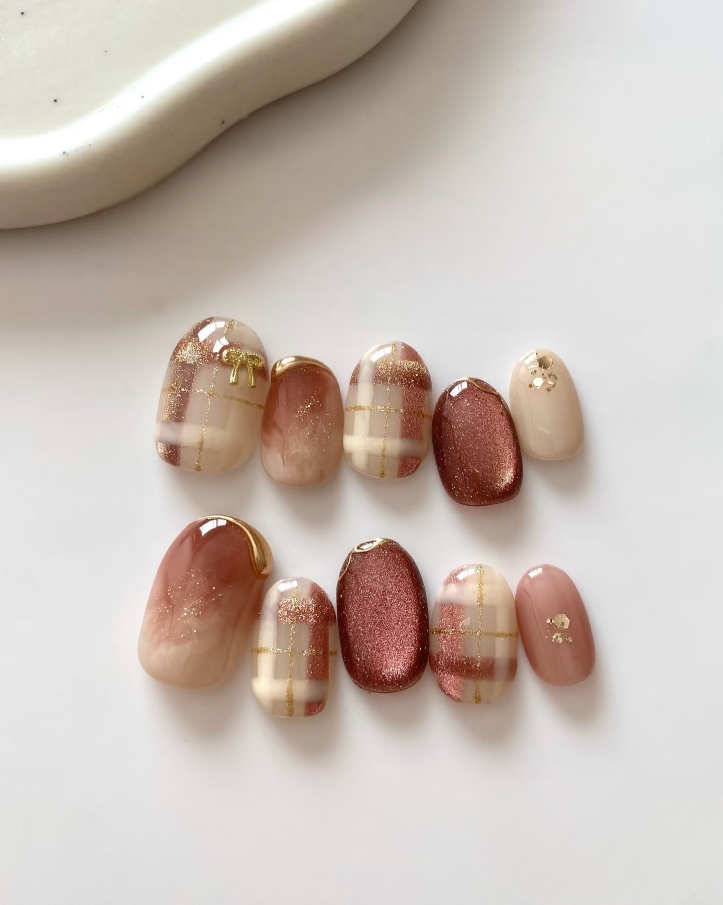 洛曼枝手作【琥珀绒秋】纯手工穿戴甲2025短款高级感秋冬晕染猫眼,彩妆/香水/美妆工具,穿戴甲/甲片,淘宝优惠券,粉丝福利购,淘宝优惠卷