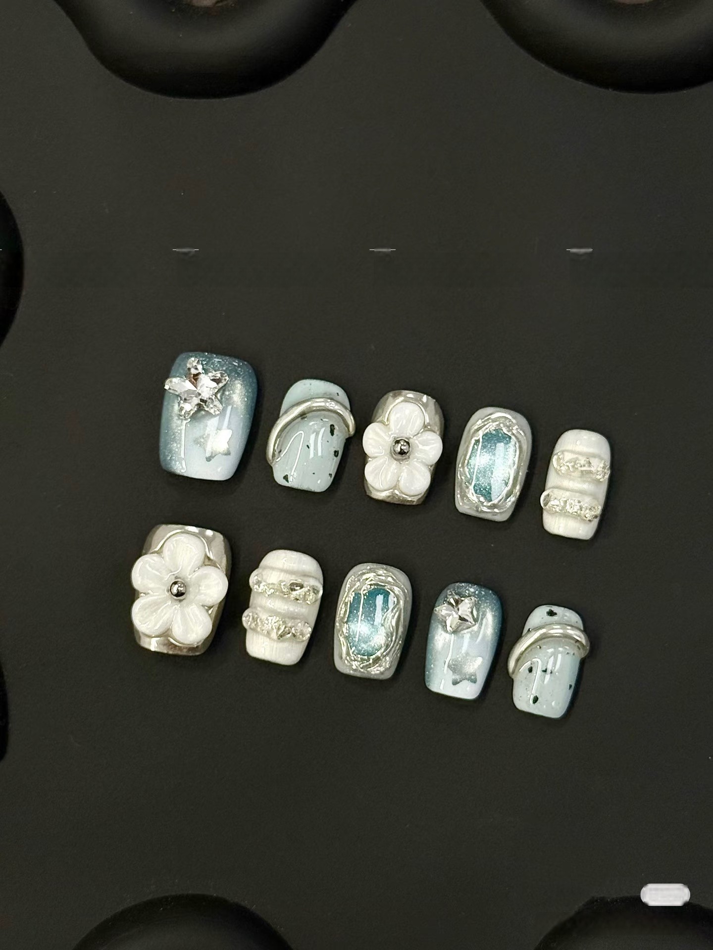 穿戴甲短款轻奢高级感秋冬手工指甲贴片2025新款富家千金穿戴美甲,彩妆/香水/美妆工具,穿戴甲/甲片,淘宝优惠券,粉丝福利购,淘宝优惠卷