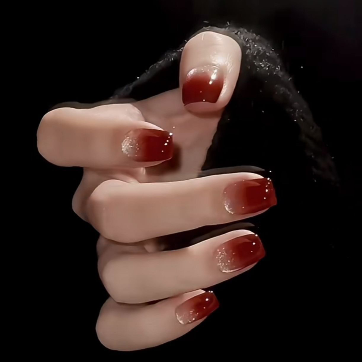 手工穿戴甲新款新年战甲红色渐变猫眼光疗美甲显白成品指甲贴片