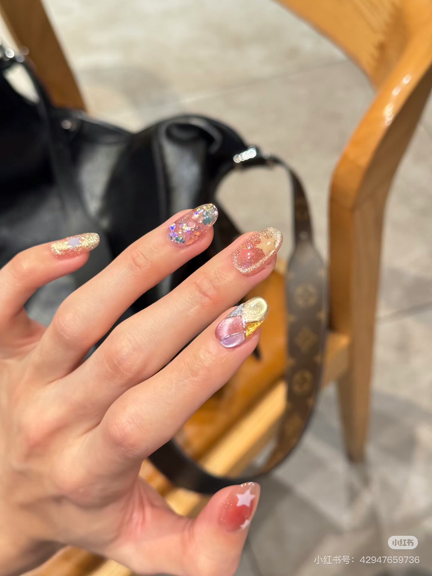 手绘多巴胺晶石猫眼高级感手工穿戴甲短款显白美甲