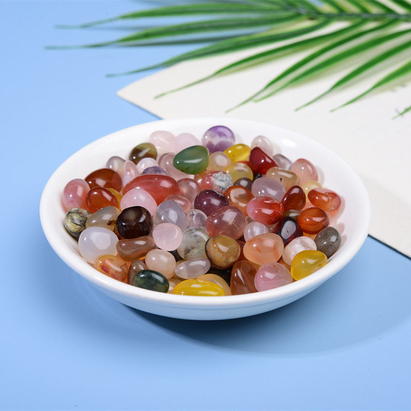 天然水晶碎石彩色红玛瑙消磁石鱼缸造景摆件供佛曼扎五色小石头子