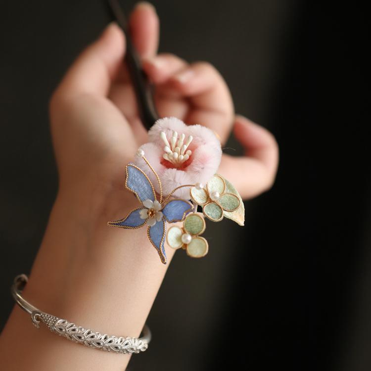 木簪盘发日常古典旗袍配饰粉蓝色