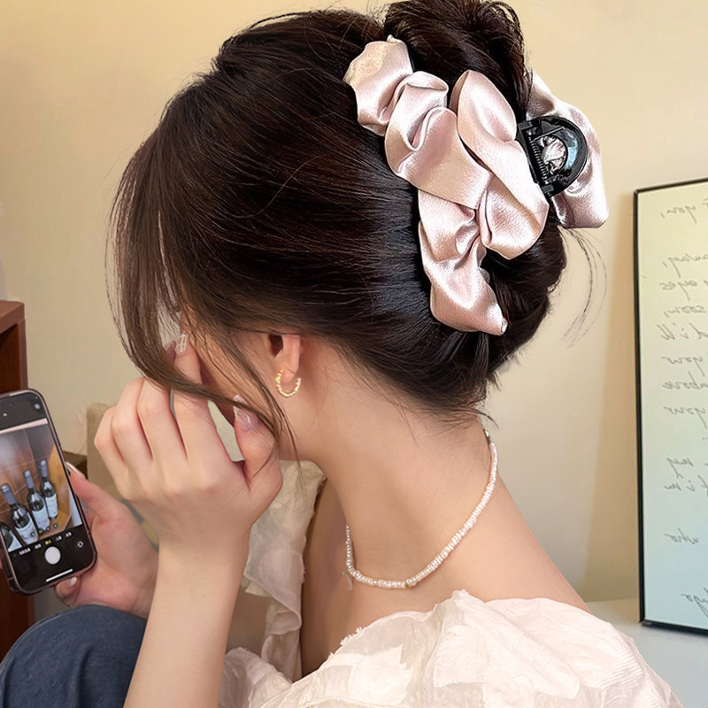 缎面褶皱抓夹女生2026新款气质高级发夹后脑勺鲨鱼夹盘发头饰发抓,饰品/流行首饰/时尚饰品新,发饰,淘宝优惠券,粉丝福利购,淘宝优惠卷