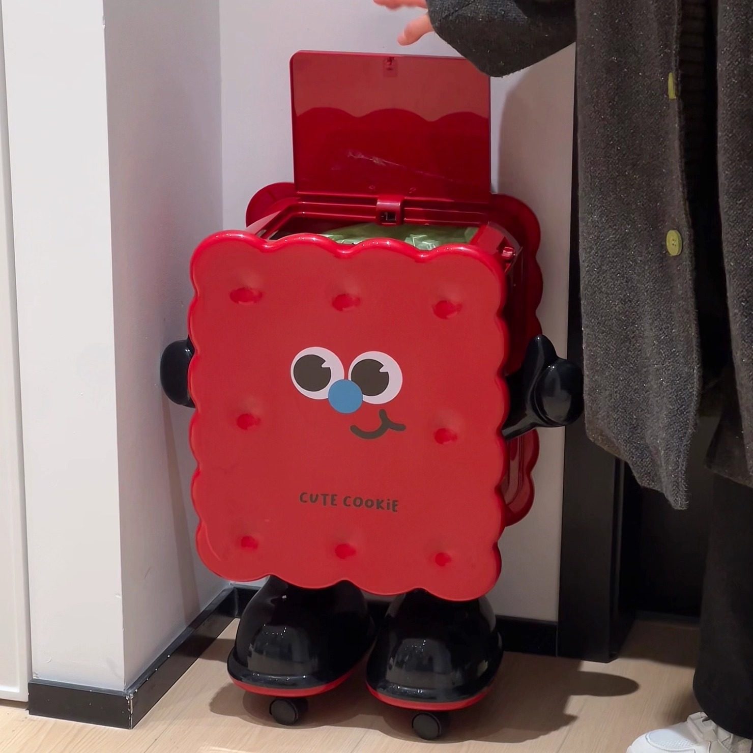 可爱夹心饼干垃圾桶家用客厅卡通大容量按压式可爱创意带盖带轮,家居饰品,落地摆件,淘宝优惠券,粉丝福利购,淘宝优惠卷