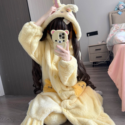 chiikawa乌萨奇睡袍女