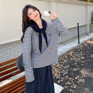 学院风条纹卫衣套装裙女2025秋季新款松弛感休闲牛仔半身裙两件套图片