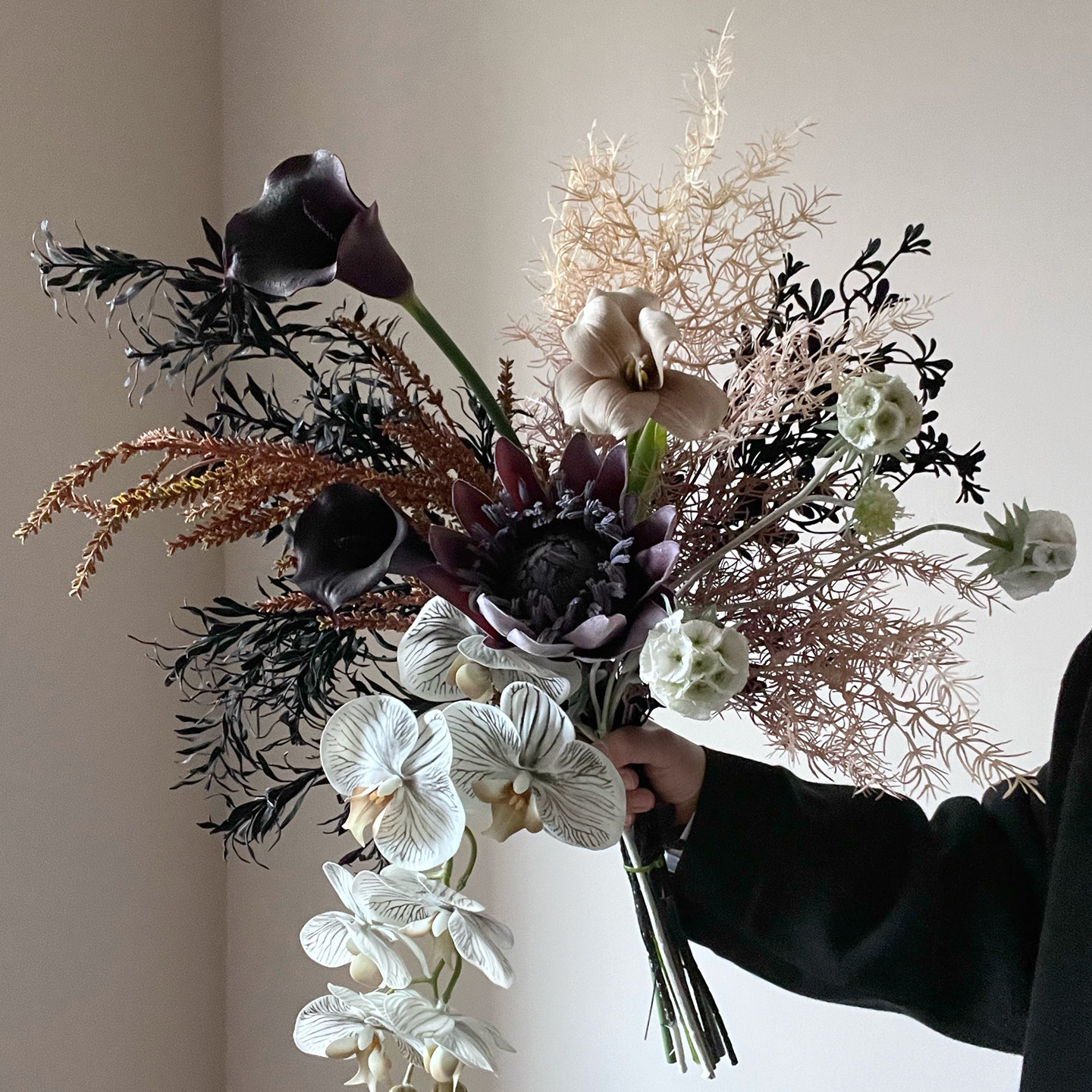 轻奢暗黑色系花艺现代仿真花艺摆件样板房客厅家居软装饰品摆设