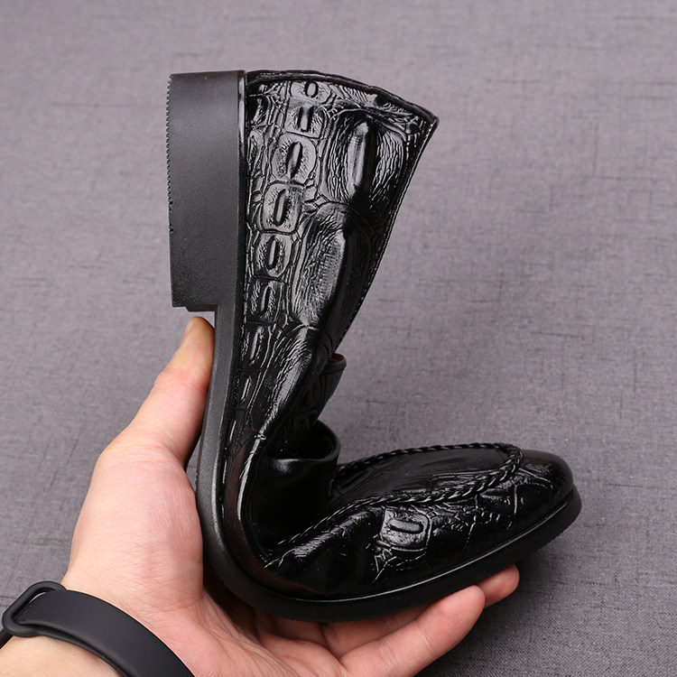 남성 악어무늬 포인티드 가죽 슈즈 슬립온 비즈니스 캐주얼 슈즈 키를 높여주는 한국형 브리티시 스타일 로퍼