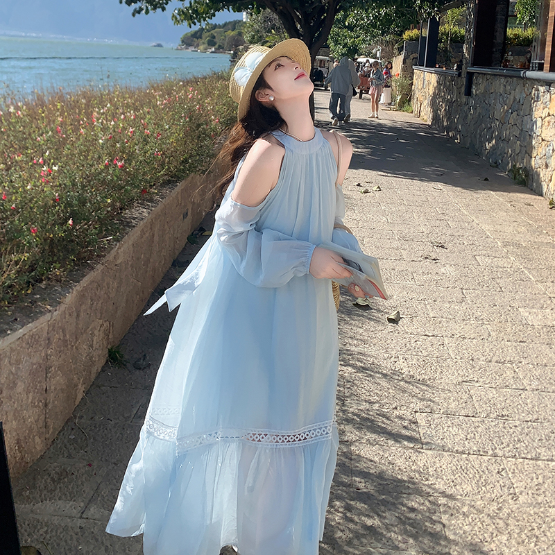 蓝色海边度假风连衣裙女2025春夏新款超好看甜美减龄露肩仙女裙子
