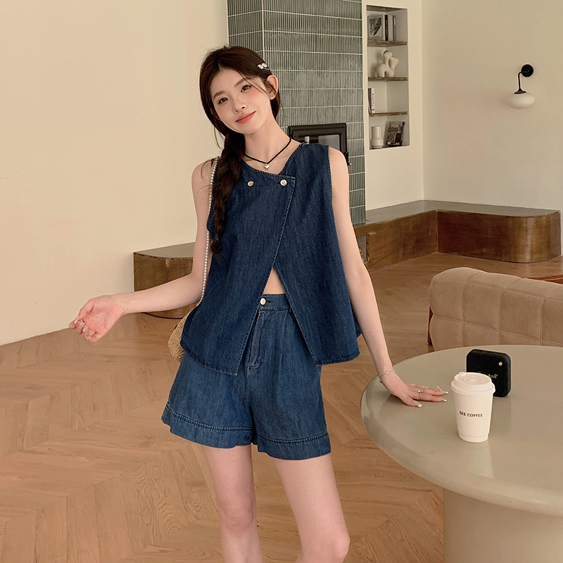 蓝色减龄牛仔套装女2025夏季新款韩版两穿马甲上衣阔腿短裤两件套