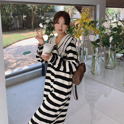 设计感娃娃领连衣裙女