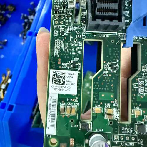 议价R740 8*2.5背板 R3GPC可维修