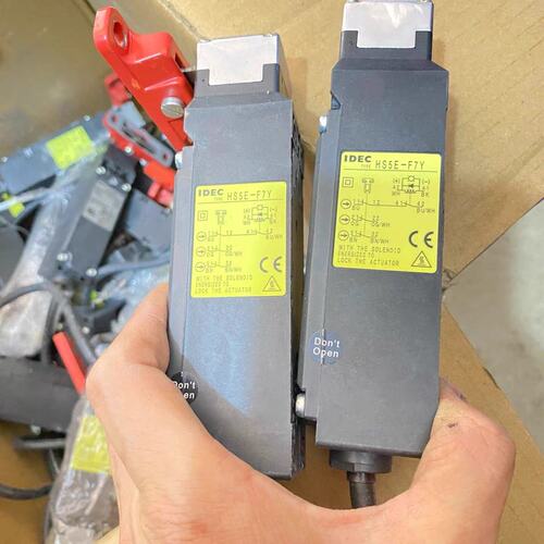 议价和泉IDEC安全电磁锁 HS5E-F7Y可维修