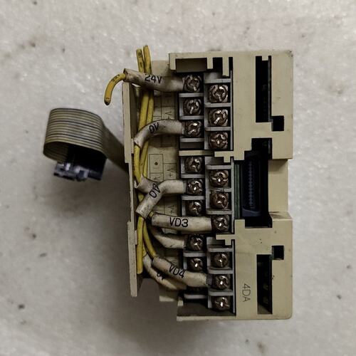 议价PLC FX2N-4DA模块可维修