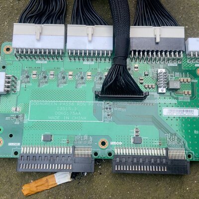 议价IBM X3500M5电源背板扩展线 背板81Y7094可维修