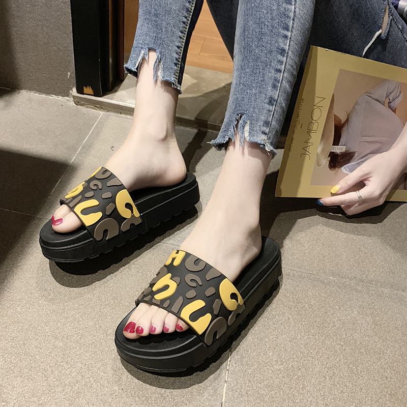 时尚厚底2019夏居家用拖鞋ins潮外穿女网红松糕室内防滑高跟凉拖