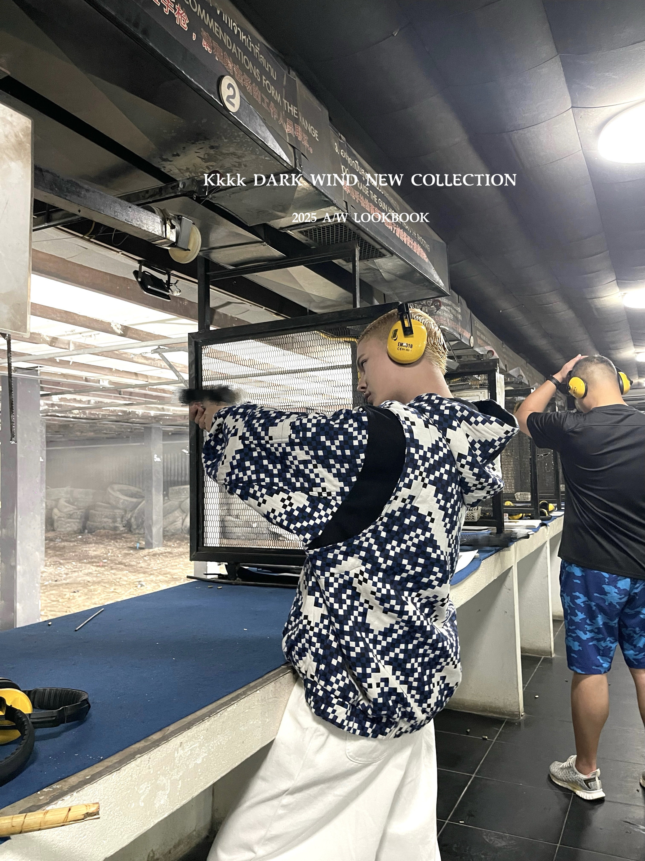 kkkk暗黑风新款【特工日常】蓝白拼色棋盘格连帽长袖重磅卫衣男