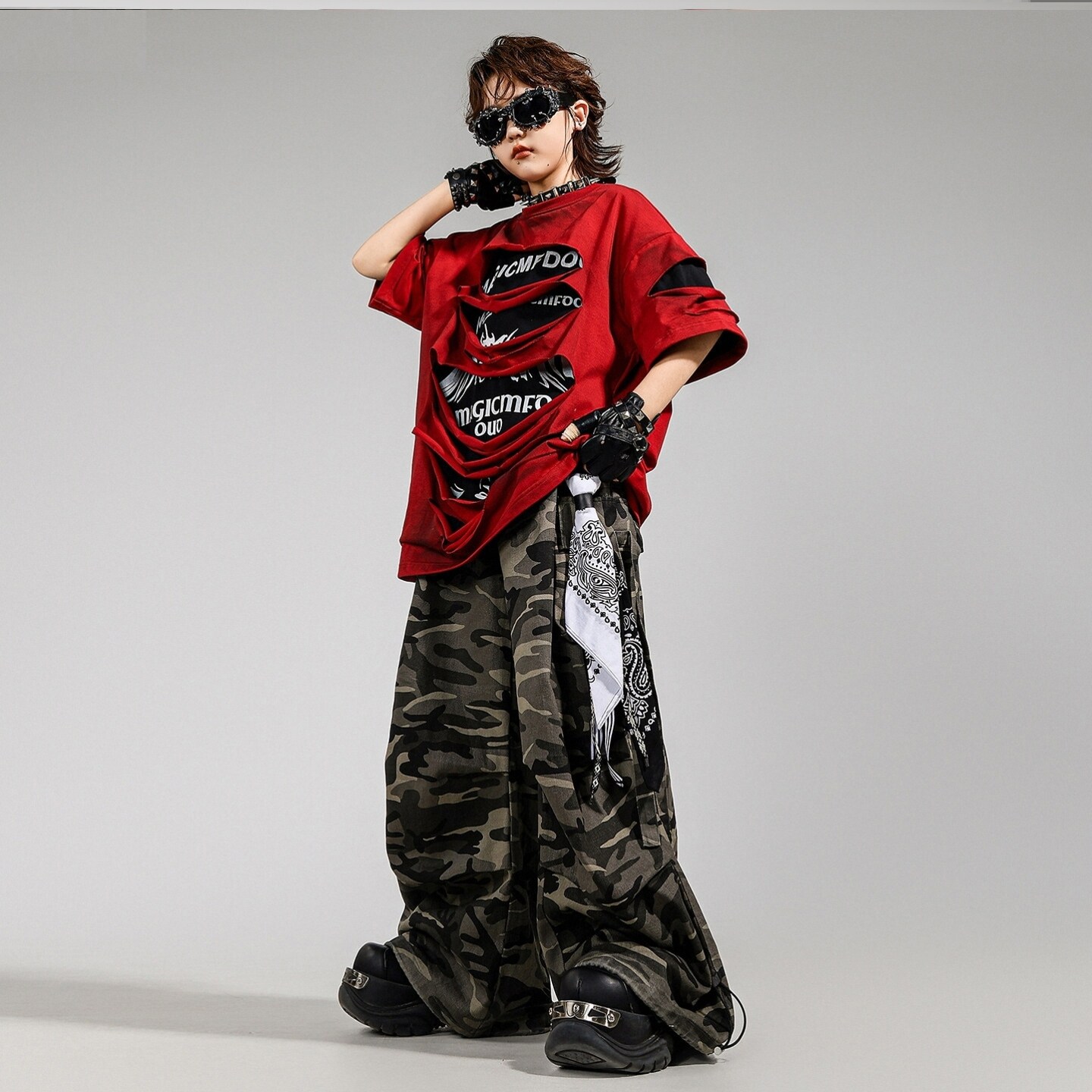少儿hiphopbreaking表演架子鼓炫酷宽松男童套装练舞舞蹈走秀街舞