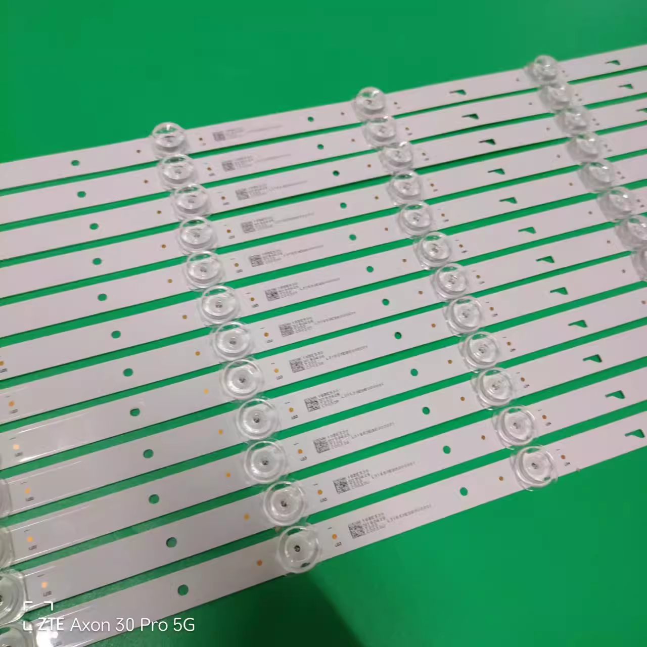 D0J-JLW002-D65-7X12背光灯条