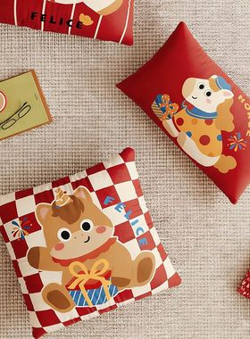 新款可爱小马抱枕红色新年装饰靠垫小马沙发靠枕平面印花枕头含芯