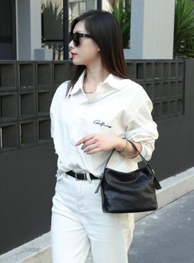 新款秋冬时尚百搭单肩斜挎包女简约休闲小众设计感8225法式
