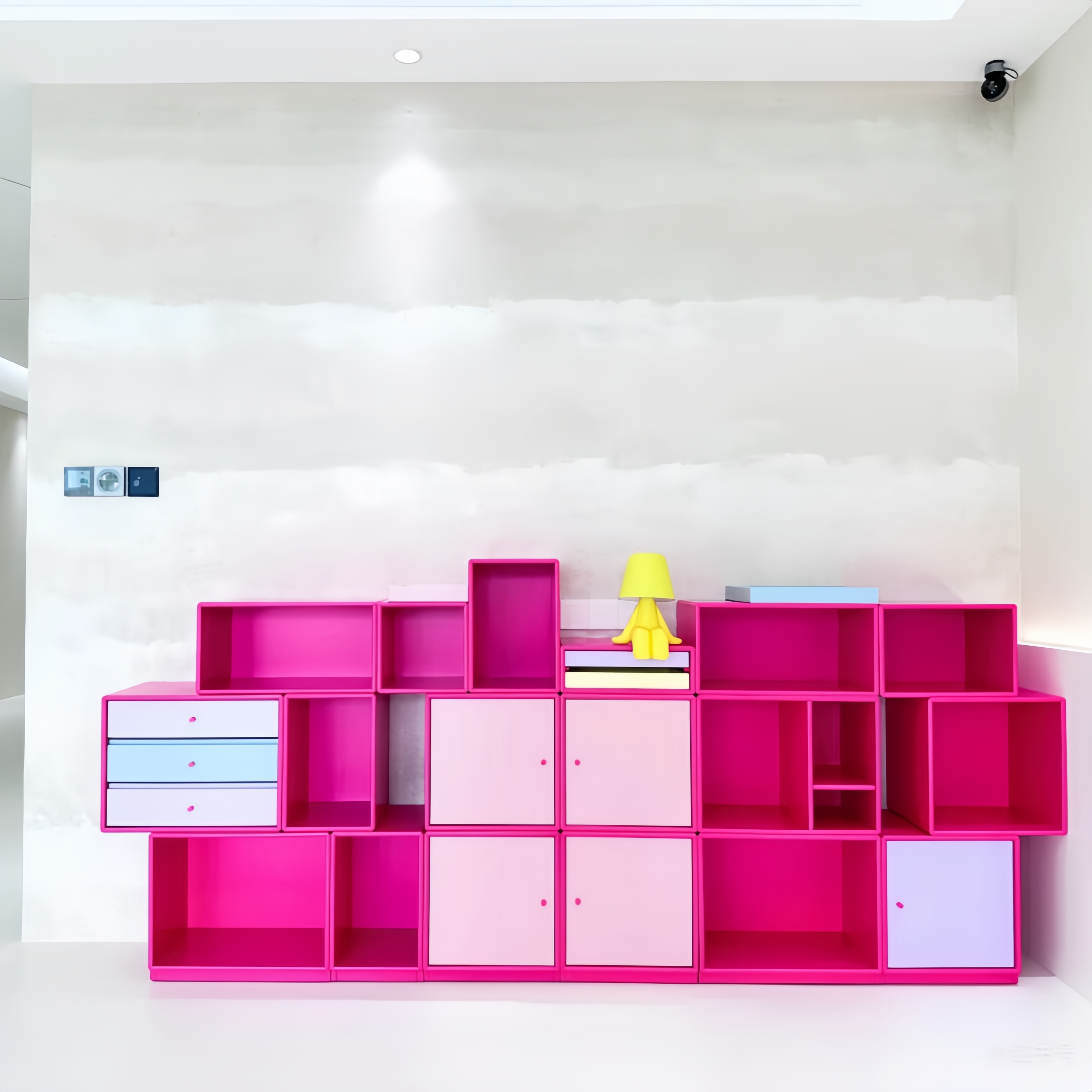 卧室中古丹麦设计收纳柜