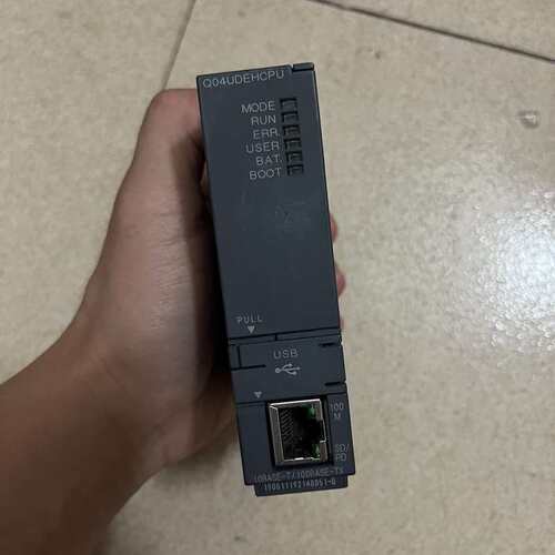 可维修-三菱Q04UDEHCPU功能正常，外观完好，需要联系。-询价