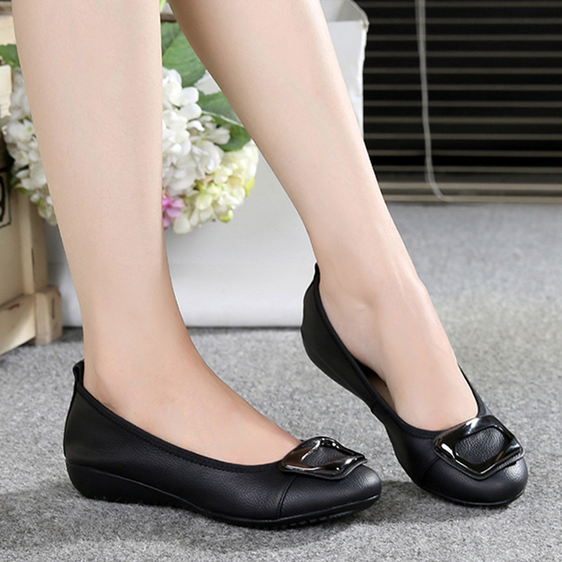 2020 Autumn Mom shoes genuine leather soft sole Single shoes Flat bottom black Work shoes leather shoes Middle and old age Women's Shoes Largein the Women's Shoes, Low shoes  category - from Buy2taobao.com to provide professional Taobao agent buy service