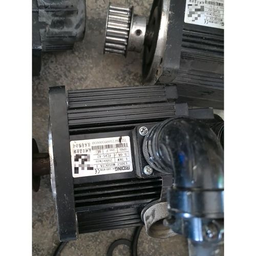 日鼎伺服电机130ST-M050C2A-1参数1.3 议价