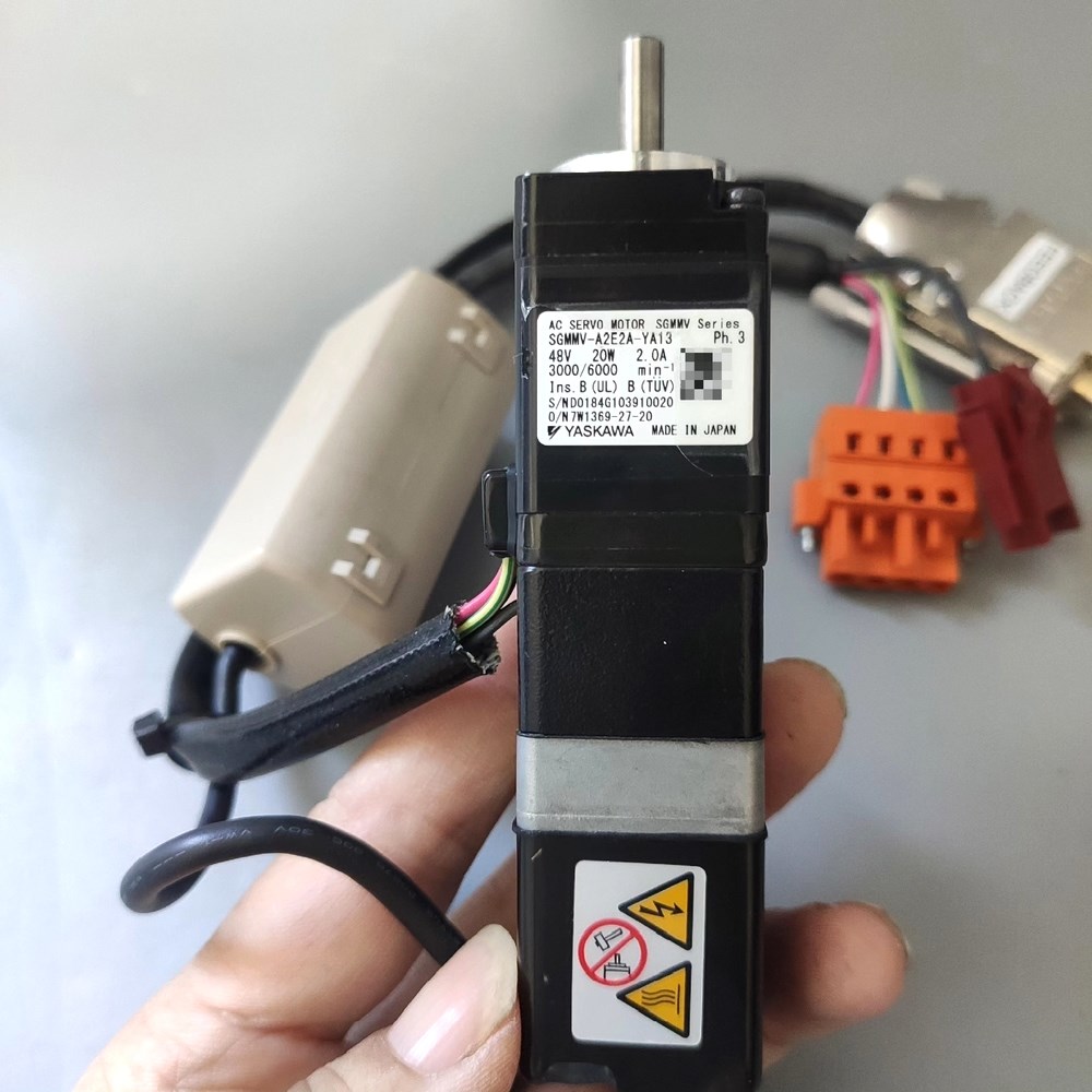 安川伺服电机SGMMV-A2E2A-YA13功率20W 拆 议价