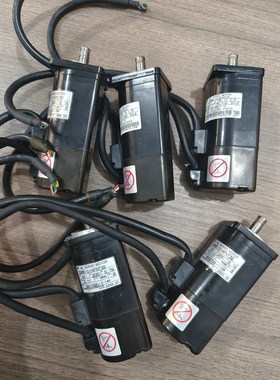 安川伺服电机SGME-01AFNT32 4台 81W 议价