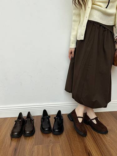 英伦复古丁字粗跟厚底玛丽珍鞋