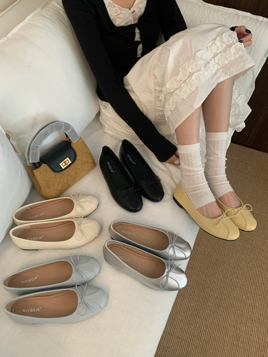 仙女风蝴蝶结浅口芭蕾舞鞋女春夏新款银色圆头通勤温柔配裙子单鞋