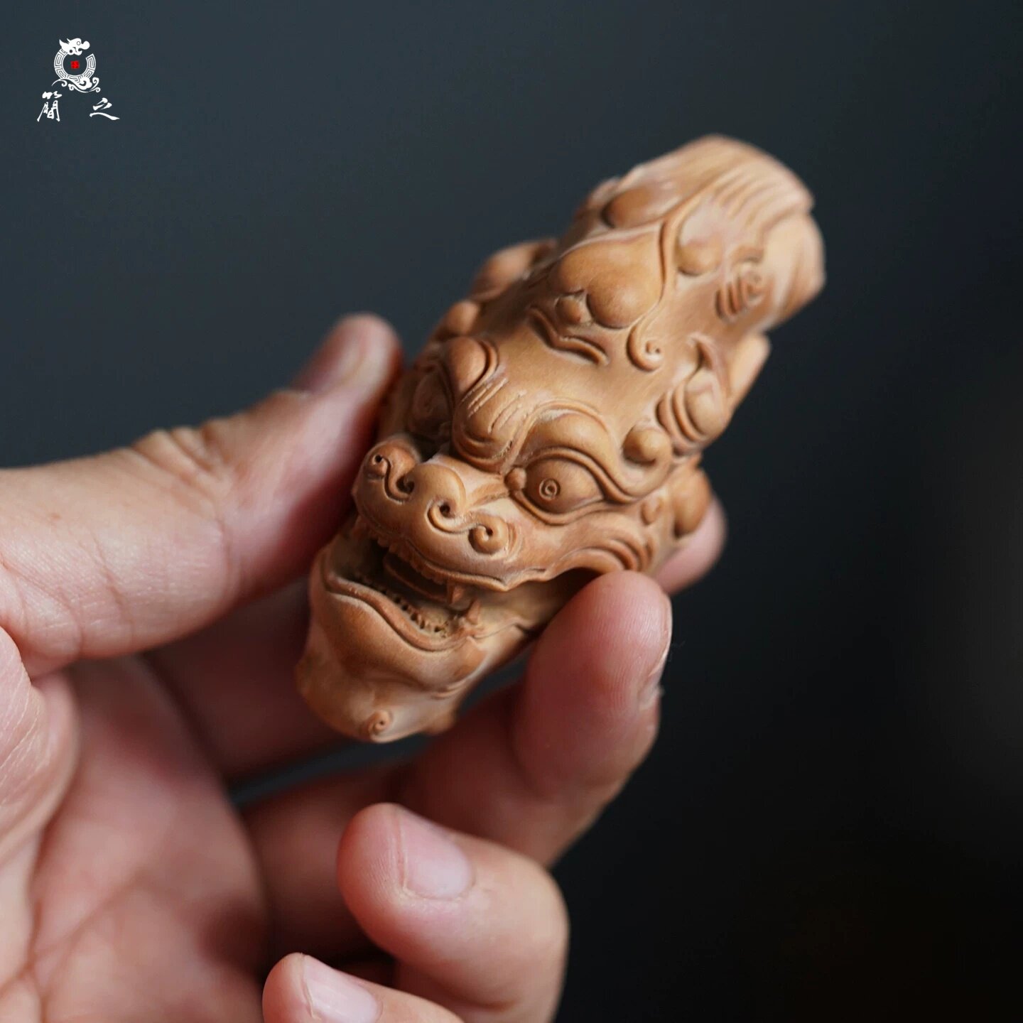印度老山檀香木雕貔貅招财把件