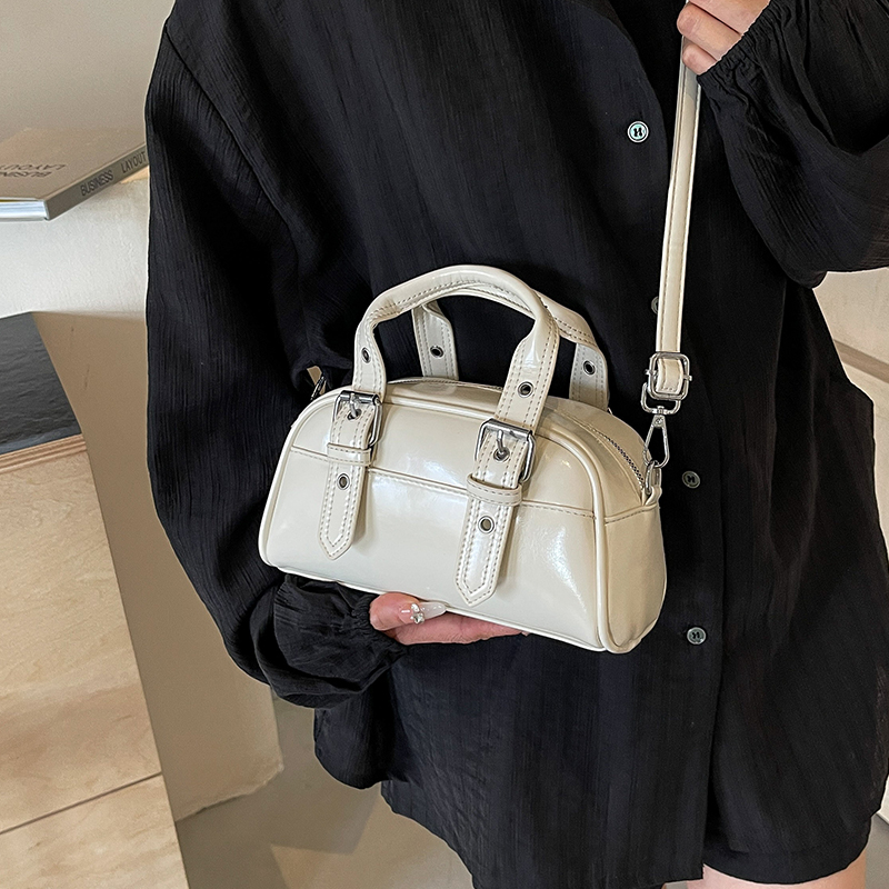 2060包袋时尚保龄球包