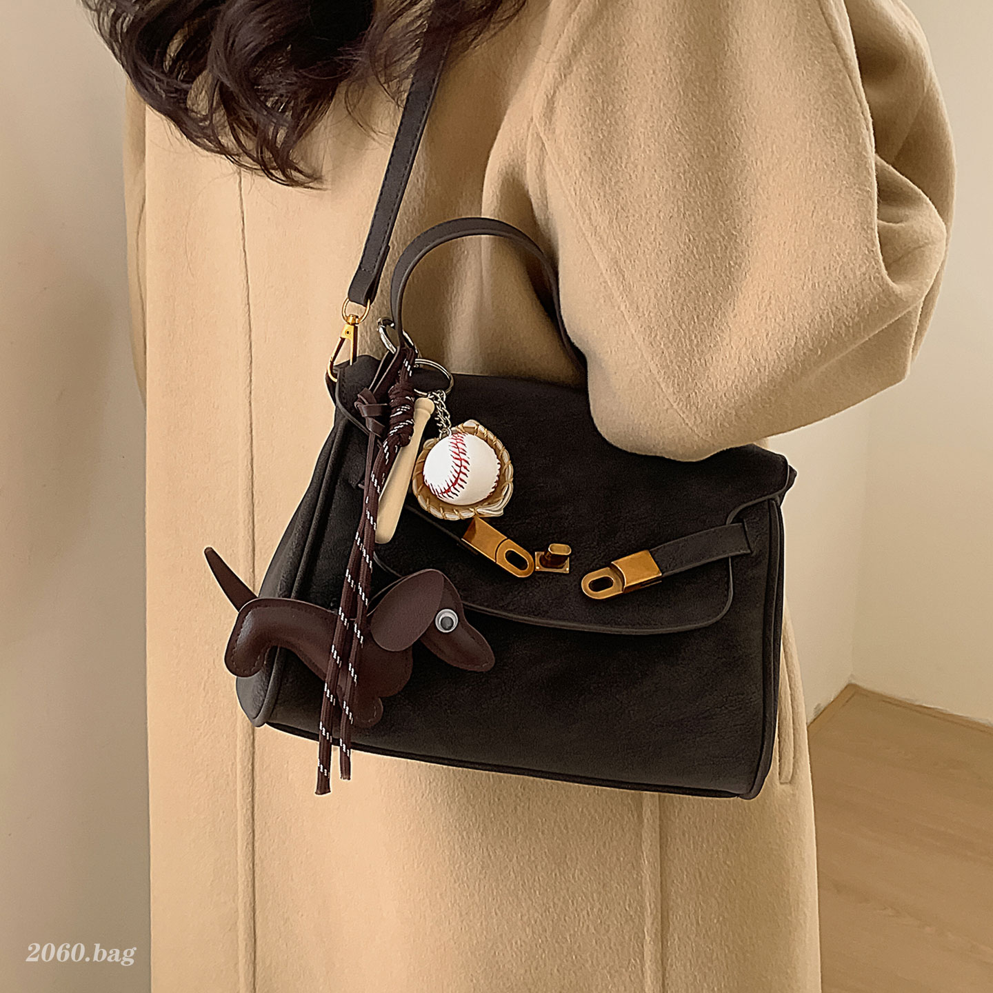 高级感复古麂皮凯莉包2025斜挎女大容量通勤时尚单肩斜挎手提包