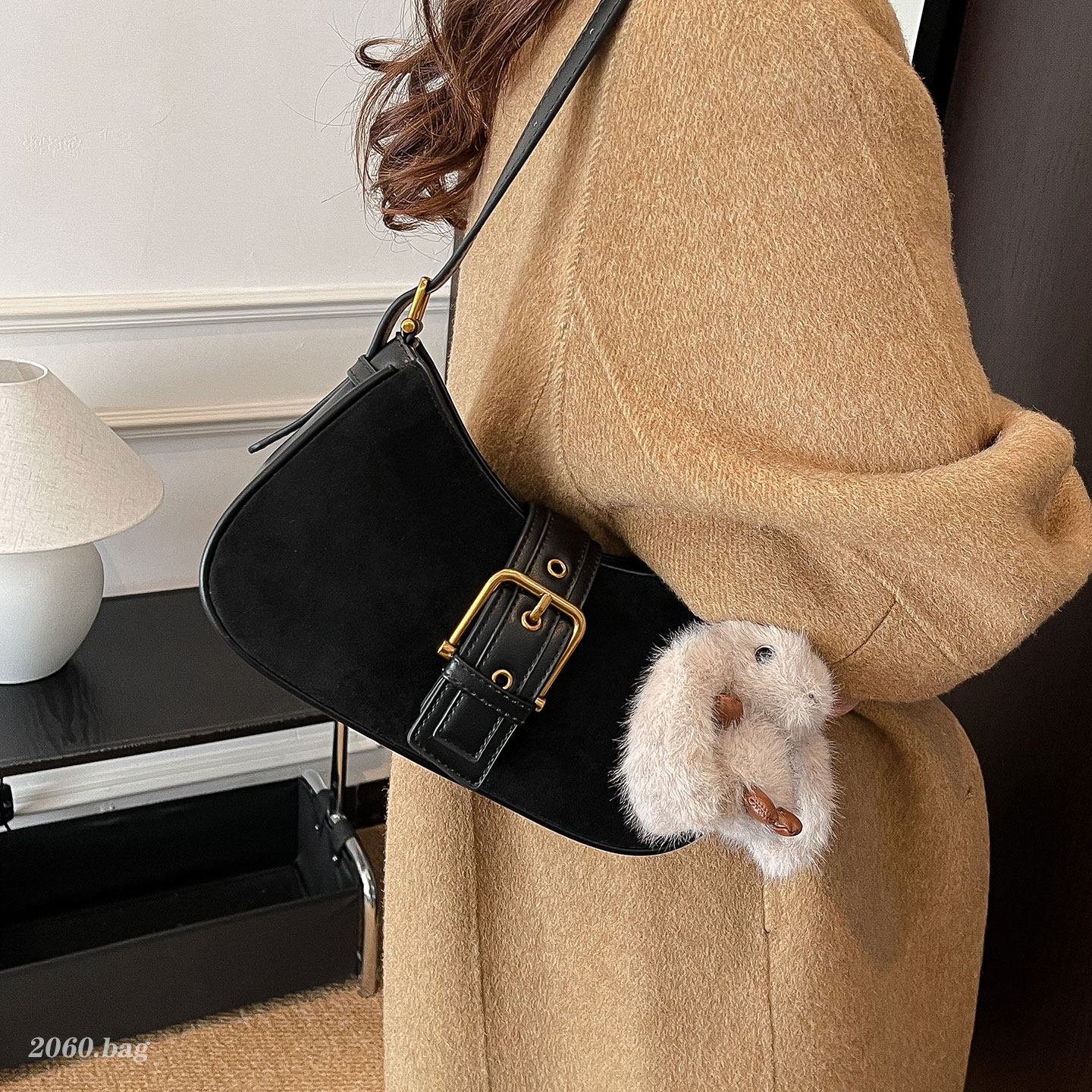 韩版ins简约磨砂饺子包2025新款女时尚百搭小众设计单肩斜跨包包