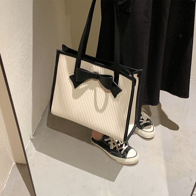 高级感褶皱单肩大包包女春夏2025新款学生上课本托特包通勤大容量,箱包皮具/热销女包/男包,托特包,淘宝优惠券,粉丝福利购,淘宝优惠卷