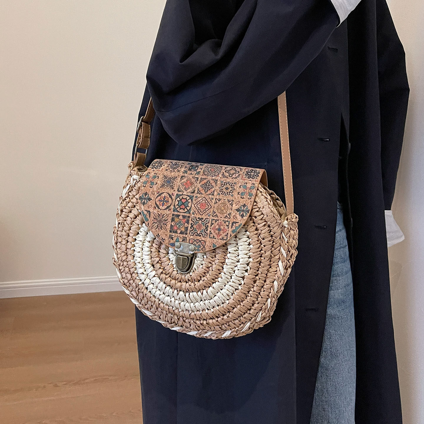 民族风草编包女斜挎包2026夏季新款度假海边小众单肩包编织包包