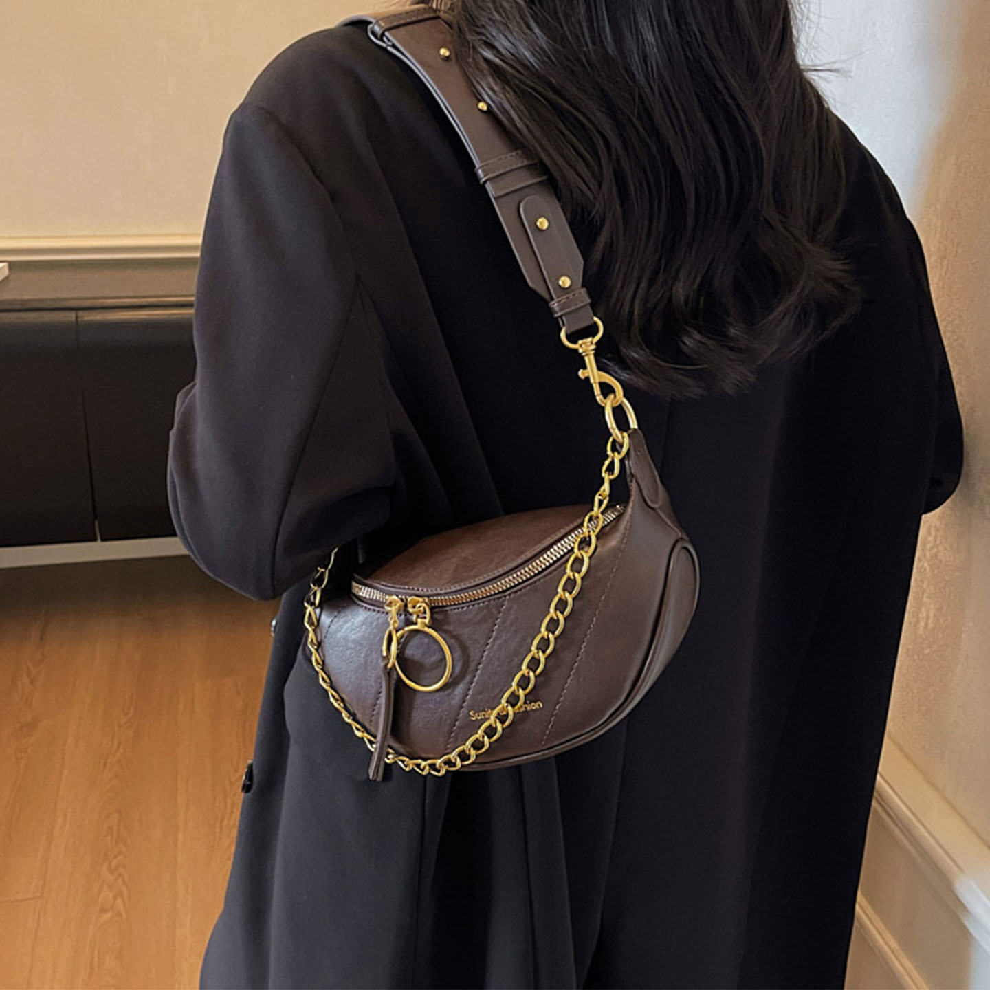 小众设计感皮质百搭单肩斜挎高级时尚链条洋气2025秋季女式马鞍包