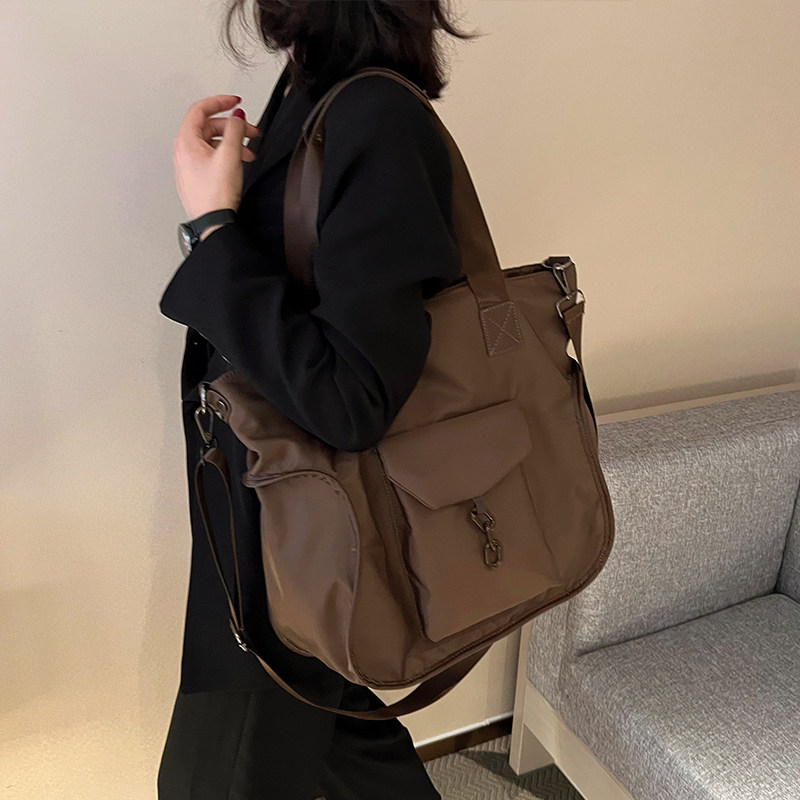 尼龙布包包女春夏2025新款潮休闲手提大容量包百搭通勤单肩斜挎包