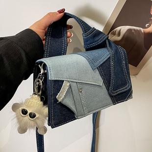小众设计牛仔布单肩斜挎手机包包女潮2025春夏新款 简约拼接小方包