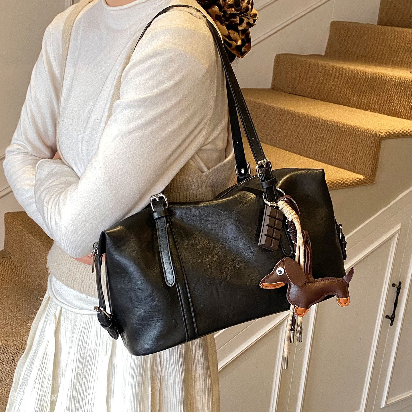 2025新款小众复古保龄球包女百搭通勤手提包大容量冬季时尚单肩包,箱包皮具/热销女包/男包,通用款女包,淘宝优惠券,粉丝福利购,淘宝优惠卷