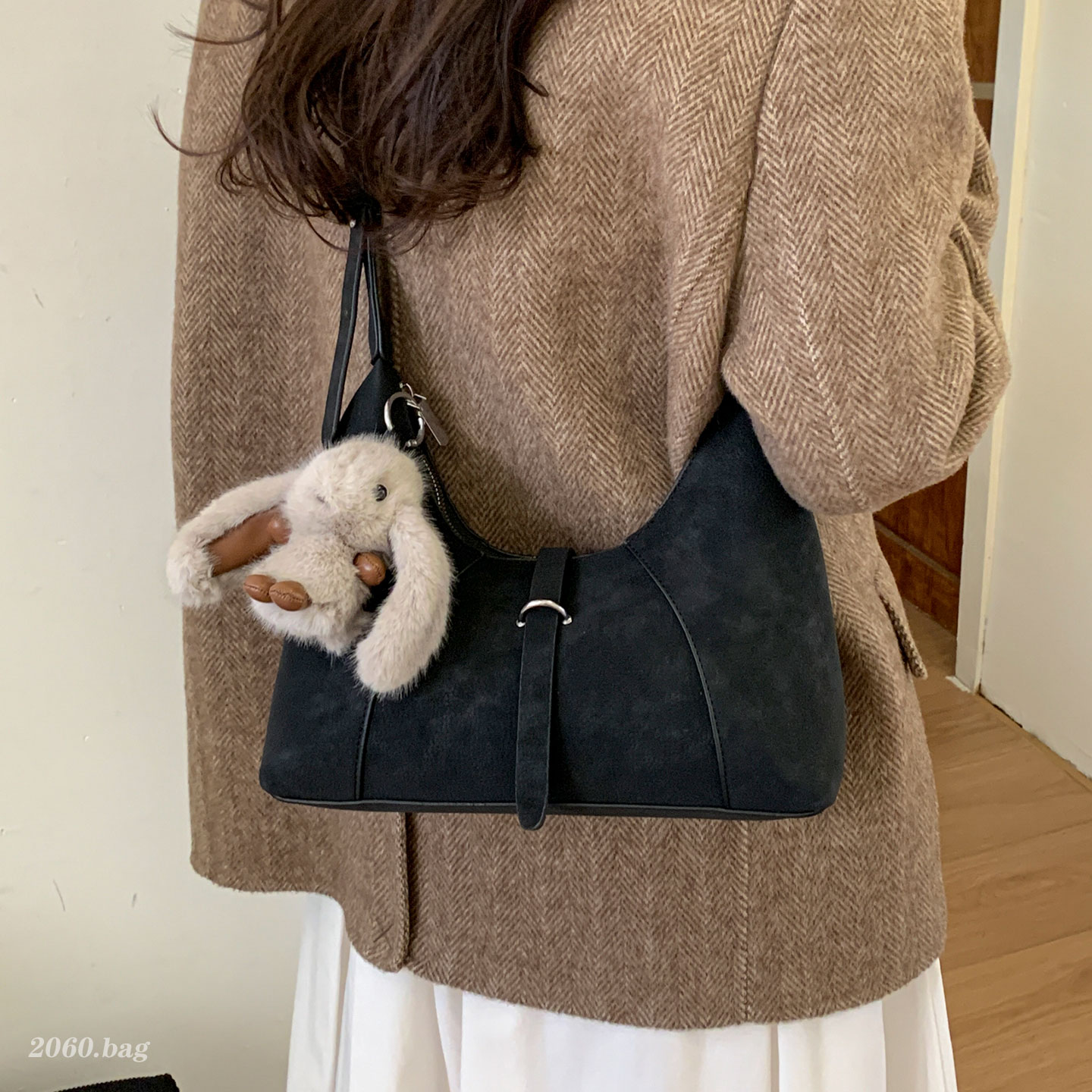 超火韩版小众设计饺子包2025新款麂皮绒ins百搭气质单肩斜挎包包