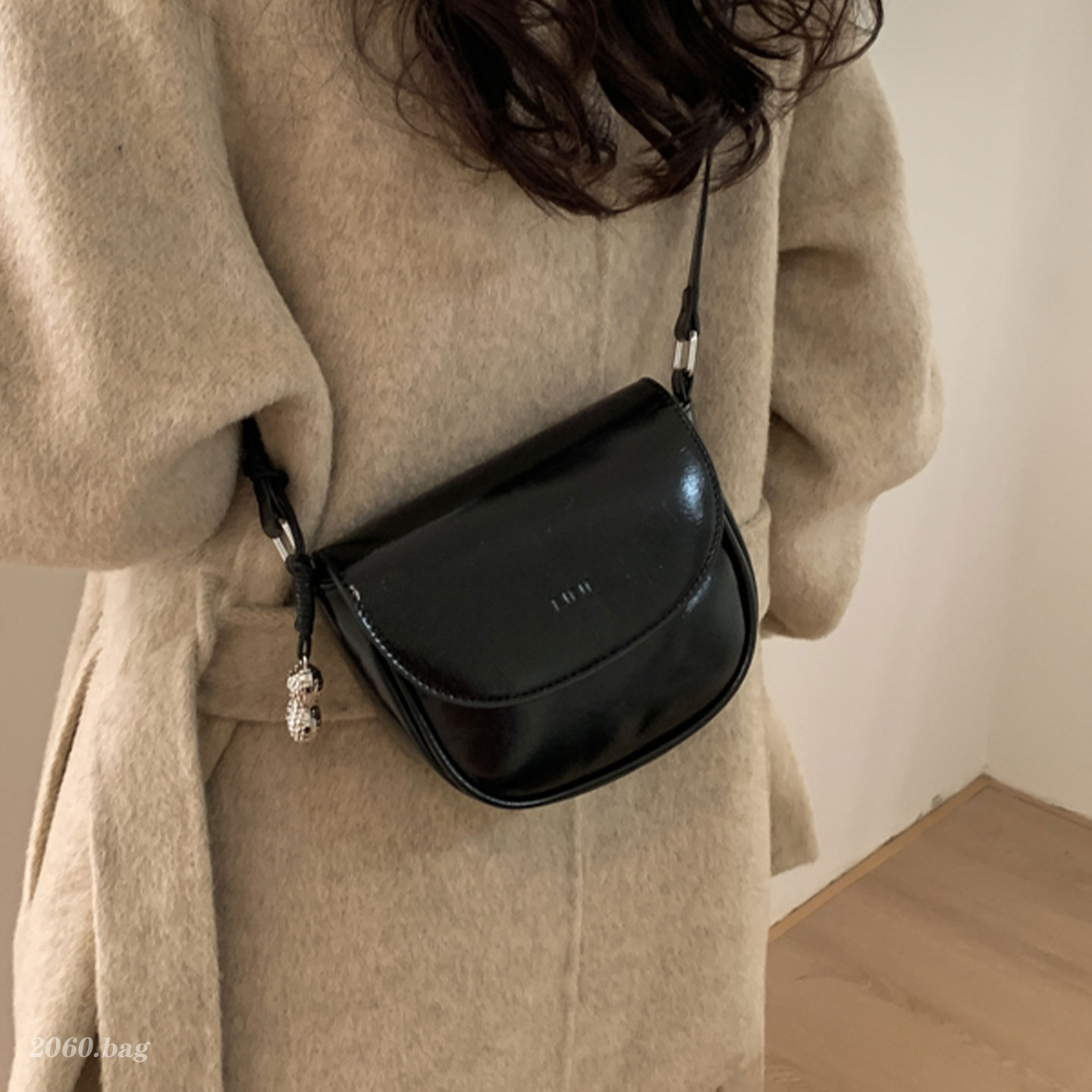 气质时尚精致皮质洋气单肩斜挎百搭休闲通勤2025冬季女式马鞍包