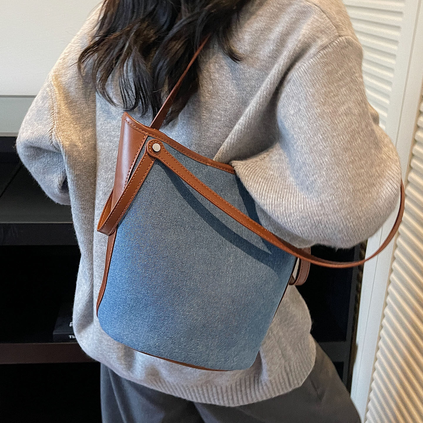 小众设计牛仔水桶包包2025时尚潮韩系ins百搭女式高级感单肩包,箱包皮具/热销女包/男包,水桶包,淘宝优惠券,粉丝福利购,淘宝优惠卷