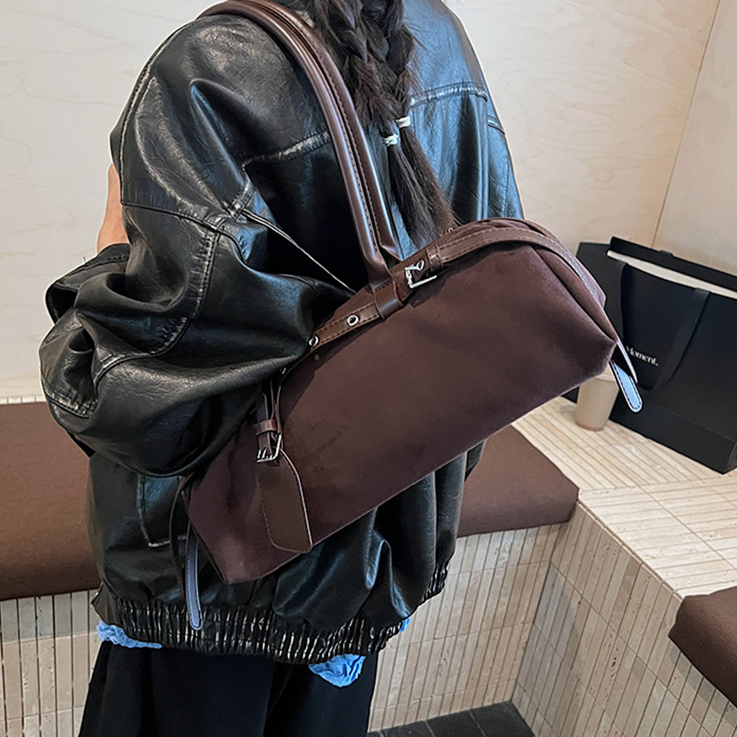 时尚小众设计韩国精致单肩新款ins手提高级感2025秋季女式腋下包