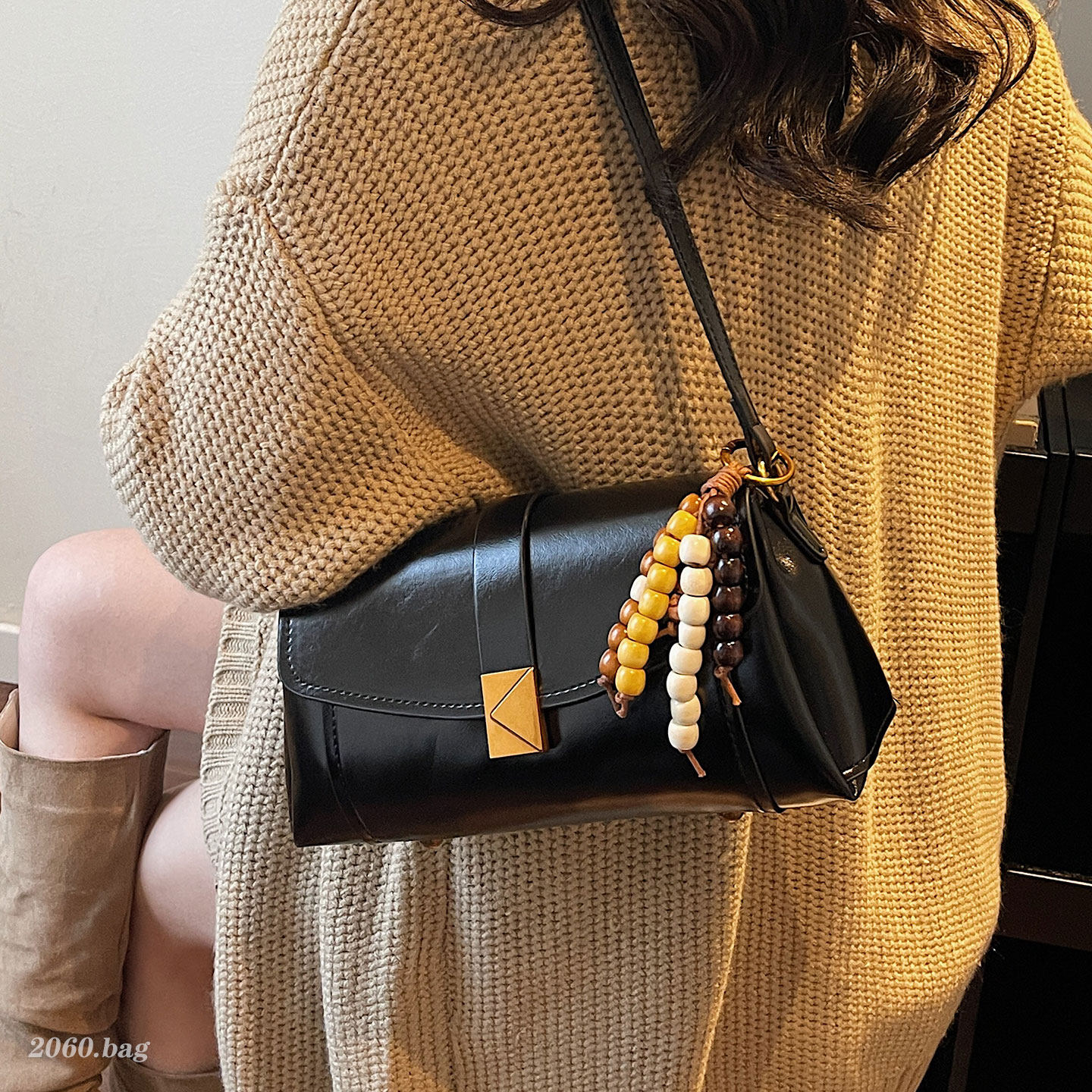 复古高级感小方包女2025新款百搭油蜡皮冬季流行时尚通勤斜挎包,箱包皮具/热销女包/男包,通用款女包,淘宝优惠券,粉丝福利购,淘宝优惠卷