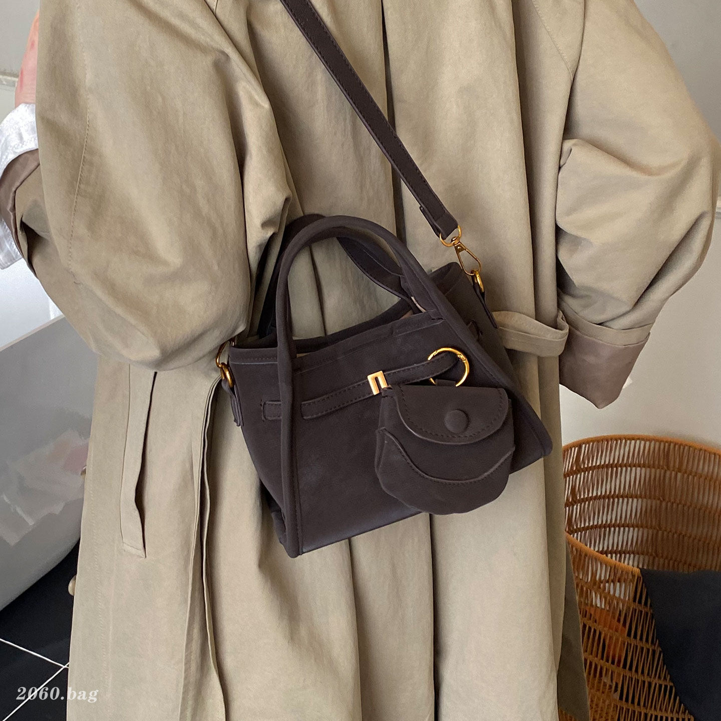 高级感新款百搭小众设计水桶包包2026新款韩版爆款单肩斜跨包包,箱包皮具/热销女包/男包,水桶包,淘宝优惠券,粉丝福利购,淘宝优惠卷